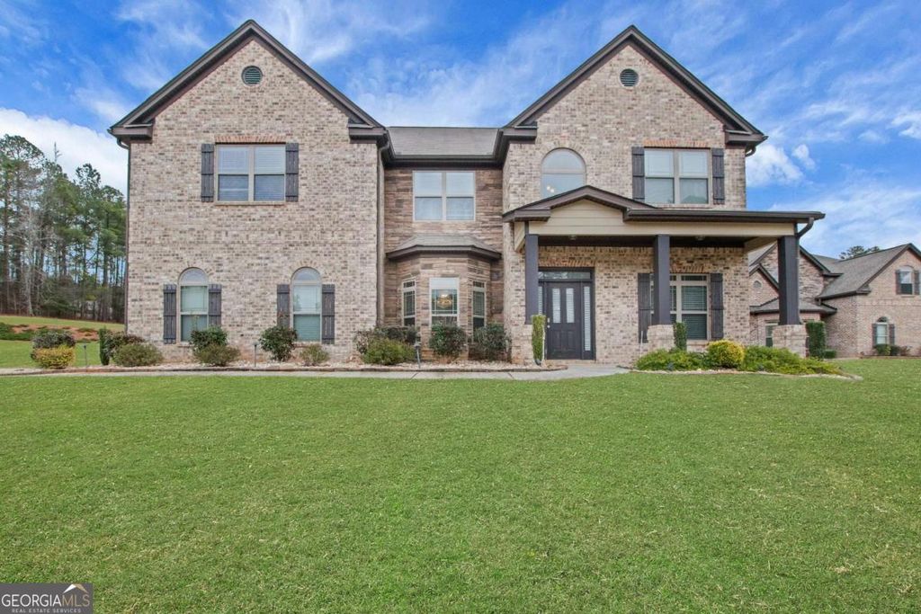 4605 Chestnut Oak Street, Loganville, GA 30052