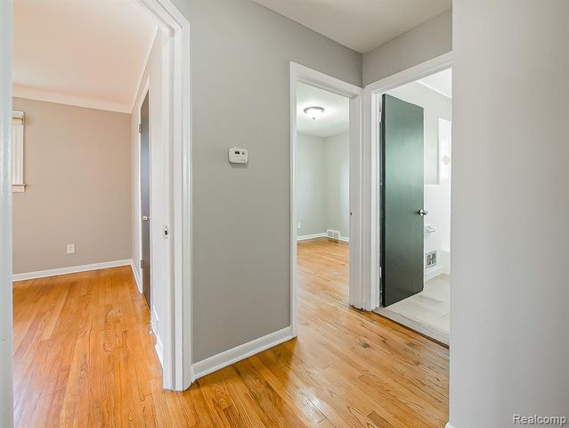 28783 Leona Street, Garden City, MI 48135