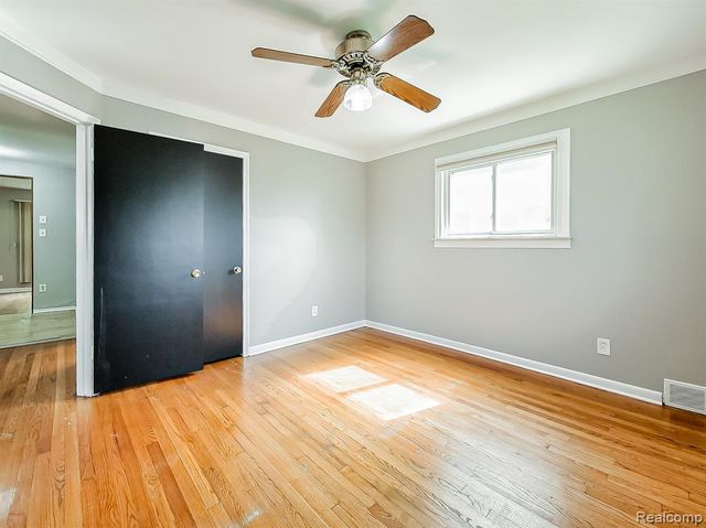 28783 Leona Street, Garden City, MI 48135