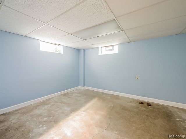 28783 Leona Street, Garden City, MI 48135