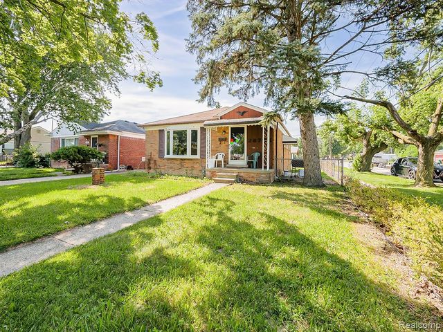 28783 Leona Street, Garden City, MI 48135