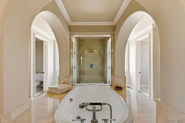 17854 Camino De La Mitra, Rancho Santa Fe, CA 92067