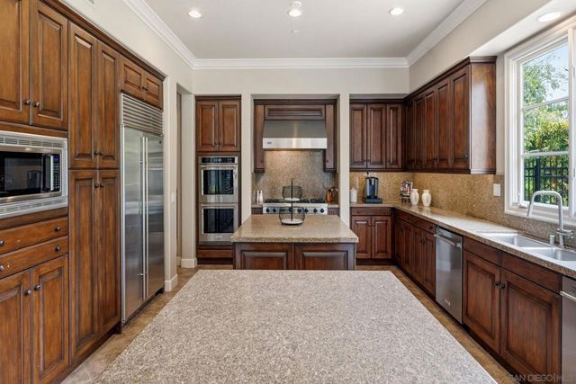 17854 Camino De La Mitra, Rancho Santa Fe, CA 92067