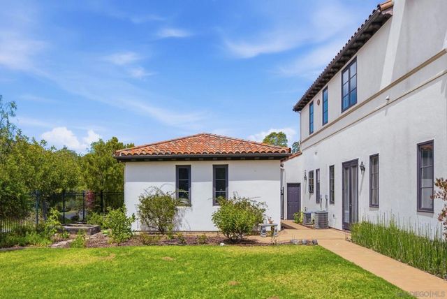 17854 Camino De La Mitra, Rancho Santa Fe, CA 92067