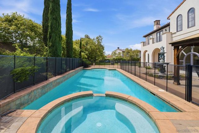 17854 Camino De La Mitra, Rancho Santa Fe, CA 92067