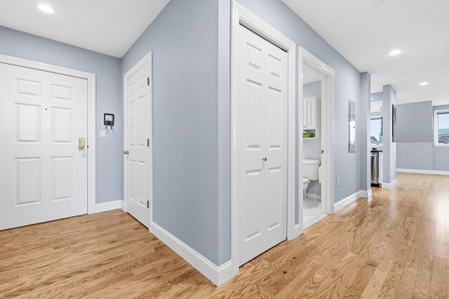 65 Chelsea St 404, Boston, MA 02129