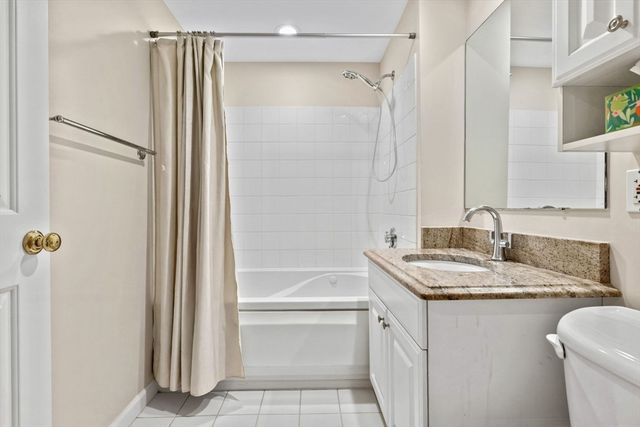 65 Chelsea St 404, Boston, MA 02129