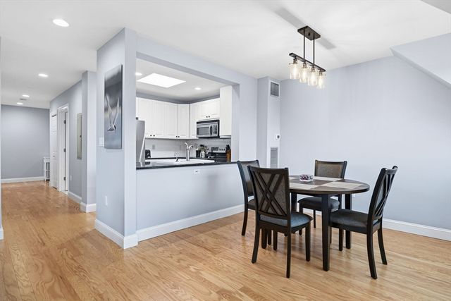 65 Chelsea St 404, Boston, MA 02129
