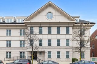 65 Chelsea St 404, Boston, MA 02129