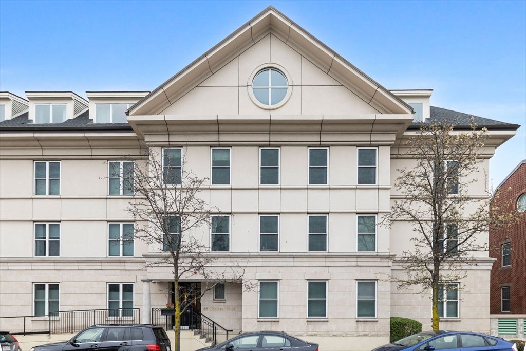 65 Chelsea St 404, Boston, MA 02129