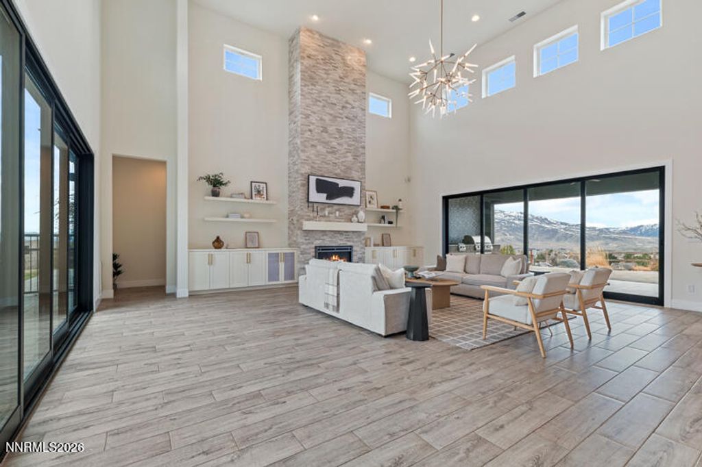 Image 11 of property listing at 2250 Eagle Bend Court, Reno, NV 89523