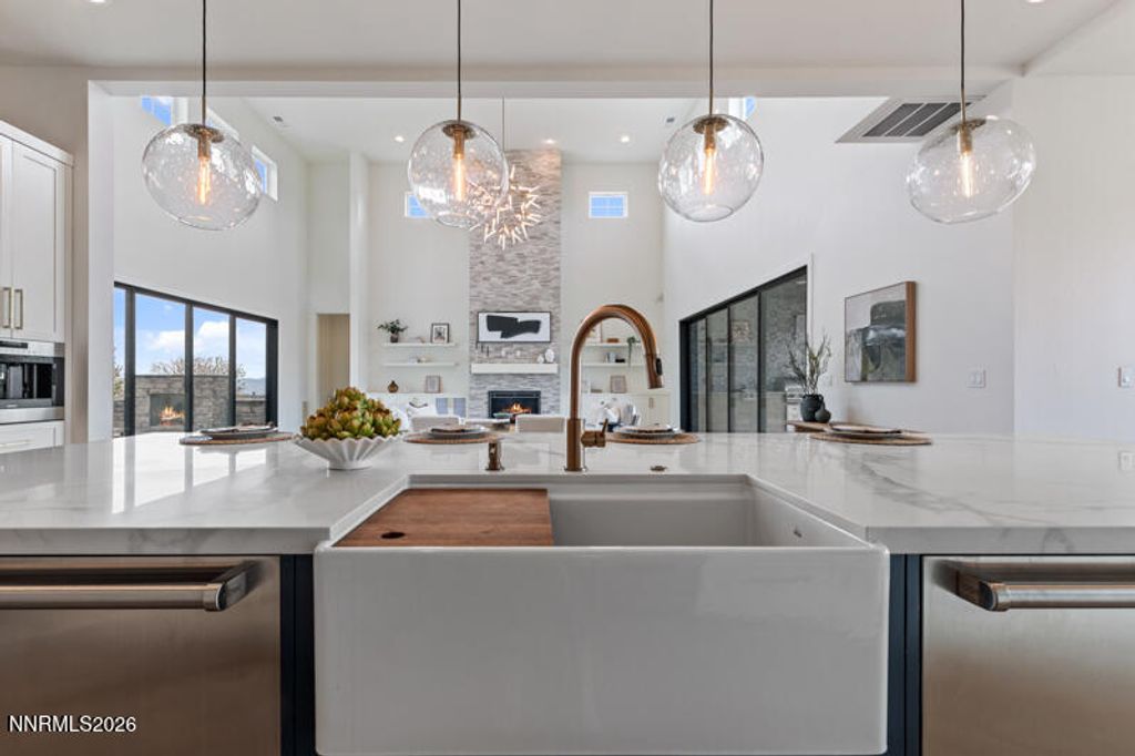 Image 18 of property listing at 2250 Eagle Bend Court, Reno, NV 89523