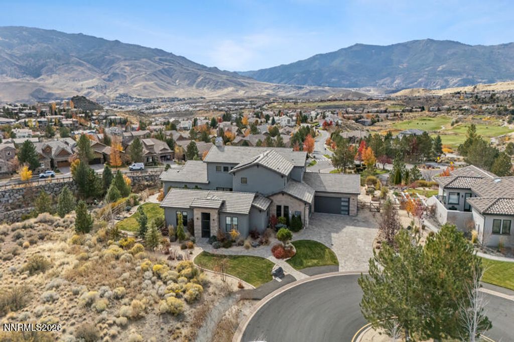 Image 2 of property listing at 2250 Eagle Bend Court, Reno, NV 89523