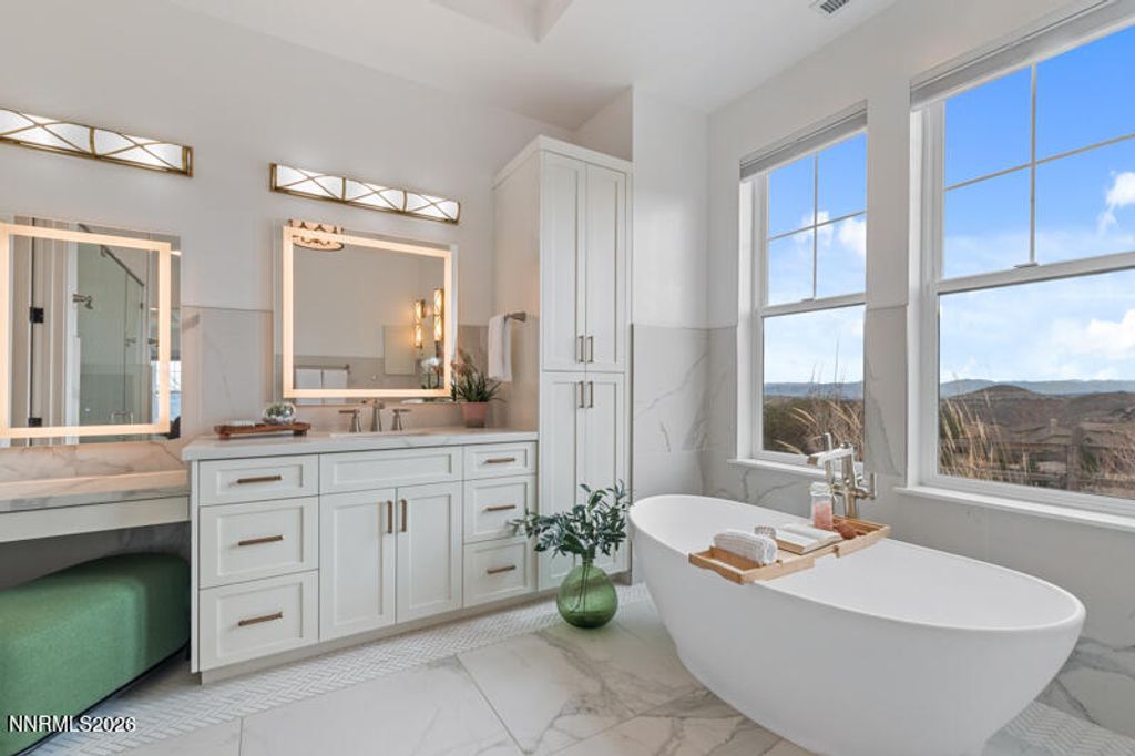 Image 28 of property listing at 2250 Eagle Bend Court, Reno, NV 89523