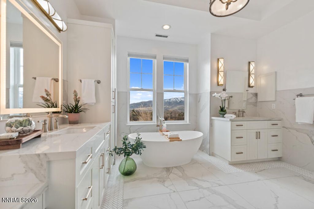 Image 29 of property listing at 2250 Eagle Bend Court, Reno, NV 89523