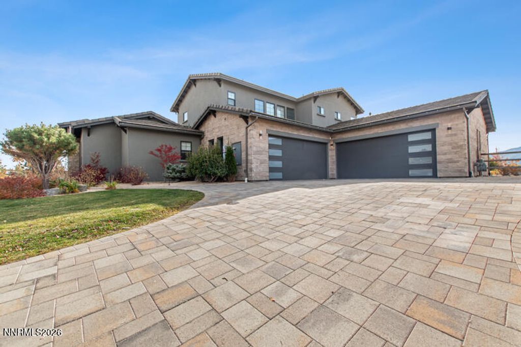 Image 6 of property listing at 2250 Eagle Bend Court, Reno, NV 89523