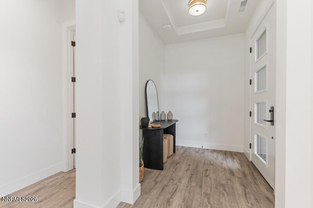 Image 8 of property listing at 2250 Eagle Bend Court, Reno, NV 89523