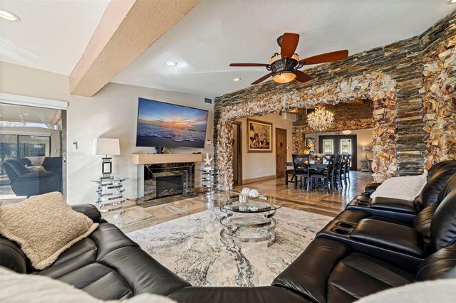 357 LA HACIENDA DRIVE, Indian Rocks Beach, FL 33785