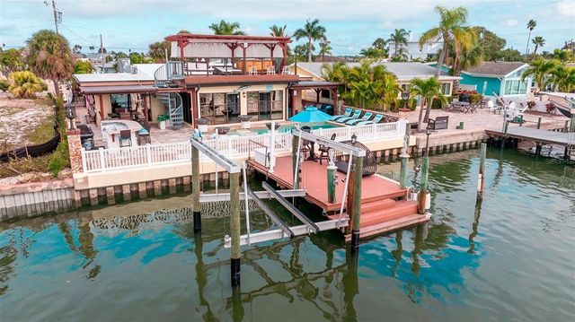 357 LA HACIENDA DRIVE, Indian Rocks Beach, FL 33785