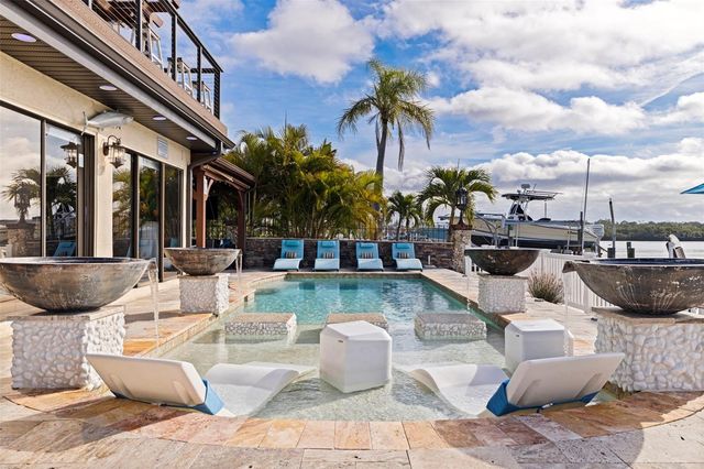 357 LA HACIENDA DRIVE, Indian Rocks Beach, FL 33785