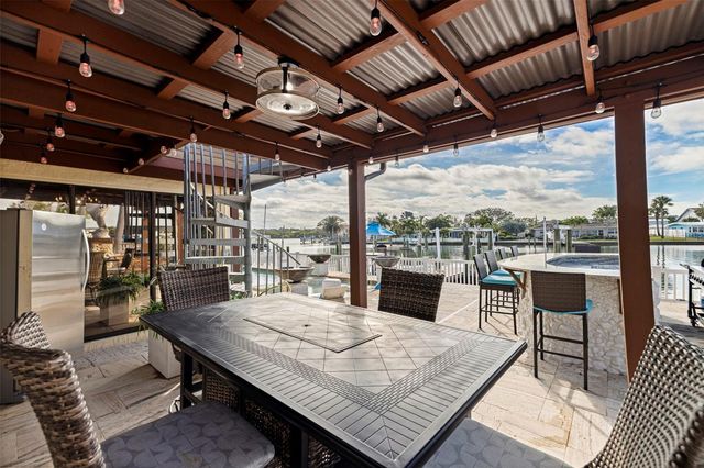 357 LA HACIENDA DRIVE, Indian Rocks Beach, FL 33785