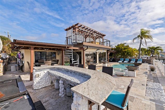 357 LA HACIENDA DRIVE, Indian Rocks Beach, FL 33785