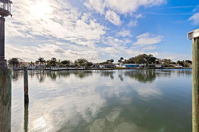 357 LA HACIENDA DRIVE, Indian Rocks Beach, FL 33785