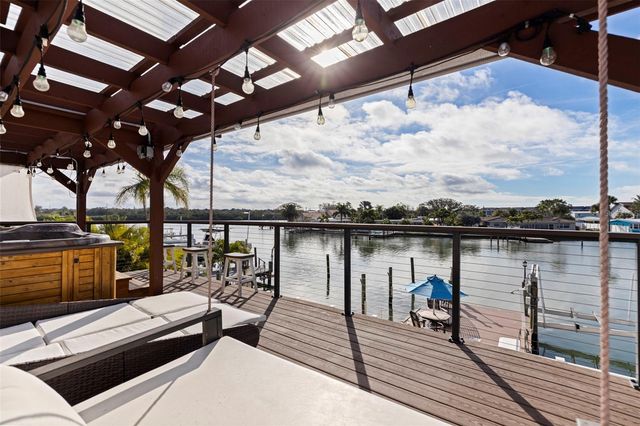 357 LA HACIENDA DRIVE, Indian Rocks Beach, FL 33785