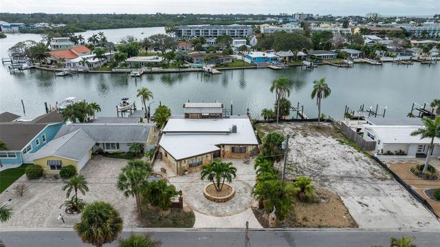 357 LA HACIENDA DRIVE, Indian Rocks Beach, FL 33785