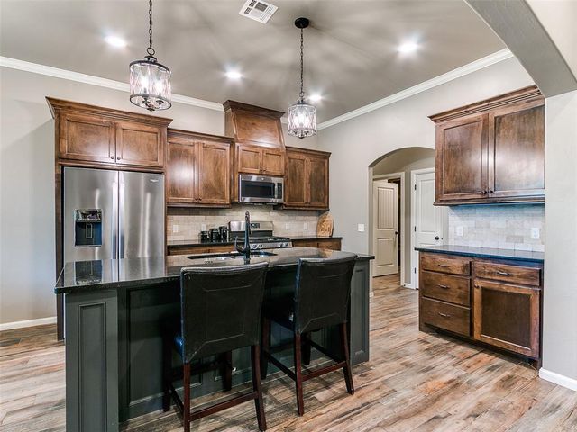 16101 SE 82nd Street, Choctaw, OK 73020