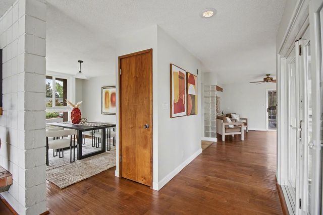 4640 Hillview Way, Sacramento, CA 95822