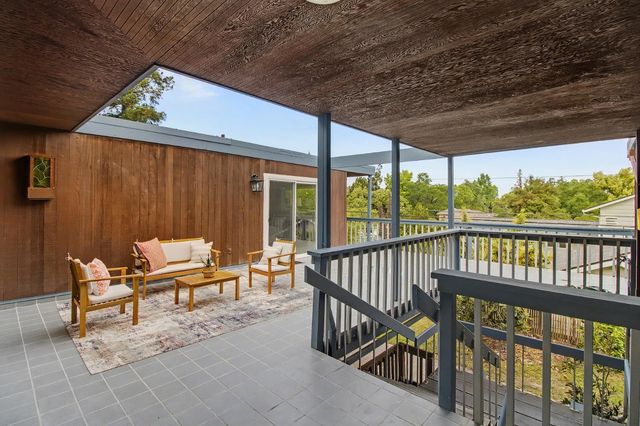 4640 Hillview Way, Sacramento, CA 95822