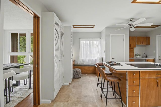 4640 Hillview Way, Sacramento, CA 95822