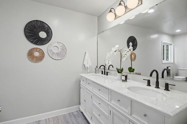 4640 Hillview Way, Sacramento, CA 95822