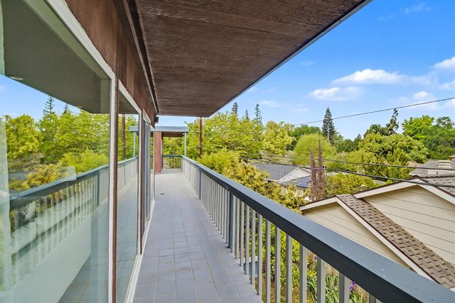 4640 Hillview Way, Sacramento, CA 95822