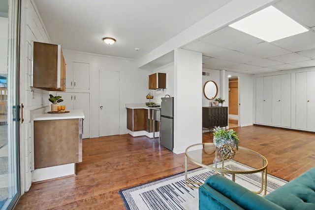 4640 Hillview Way, Sacramento, CA 95822