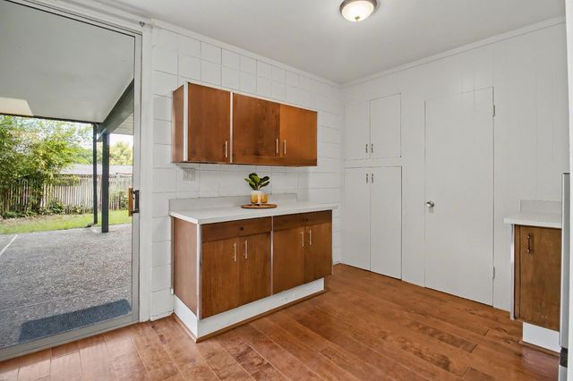 4640 Hillview Way, Sacramento, CA 95822