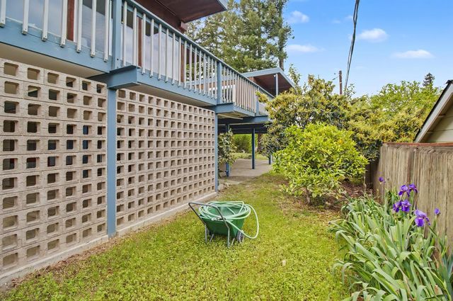 4640 Hillview Way, Sacramento, CA 95822