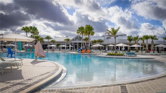 16129 PALM FROND AVENUE, Clermont, FL 34714