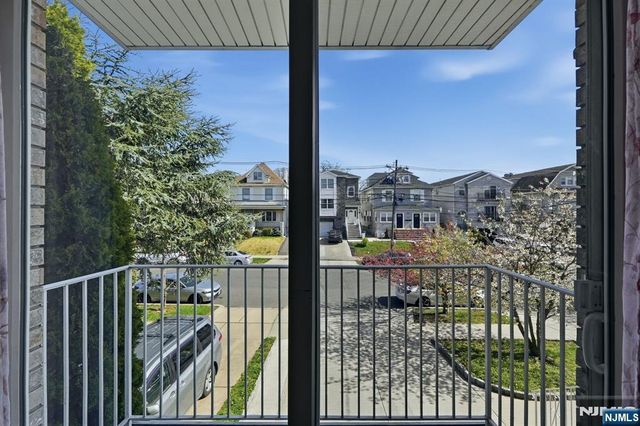 433 Linden, Elizabeth, NJ 07202