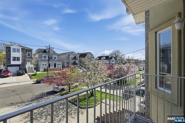 433 Linden, Elizabeth, NJ 07202