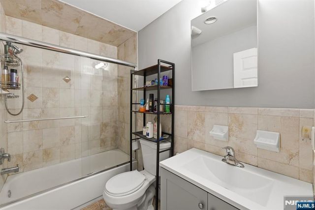 433 Linden, Elizabeth, NJ 07202