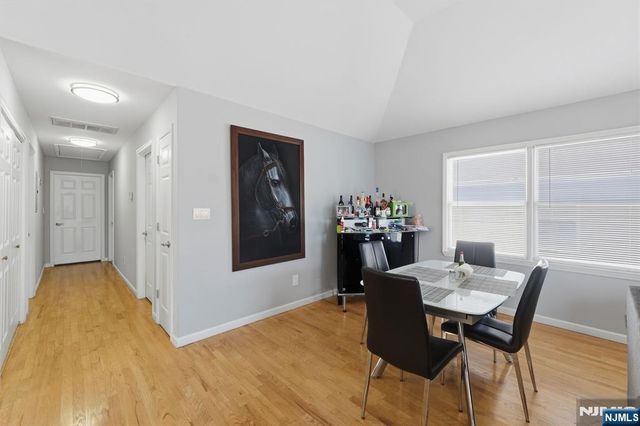 433 Linden, Elizabeth, NJ 07202