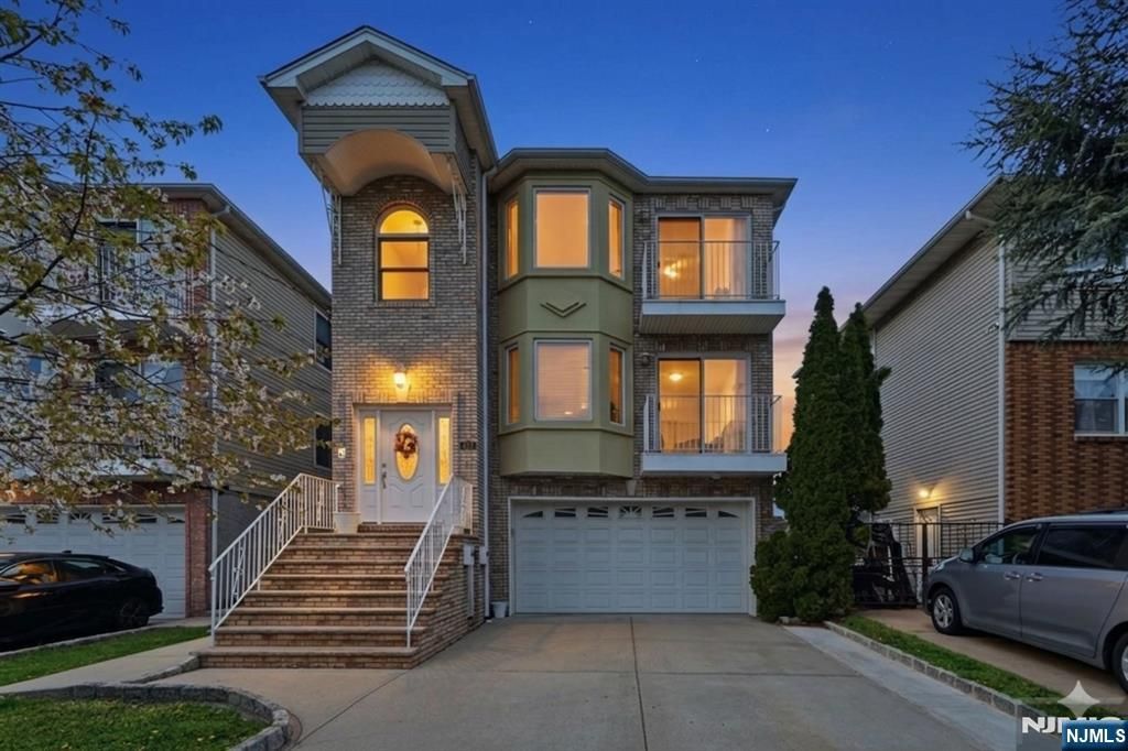 433 Linden, Elizabeth, NJ 07202