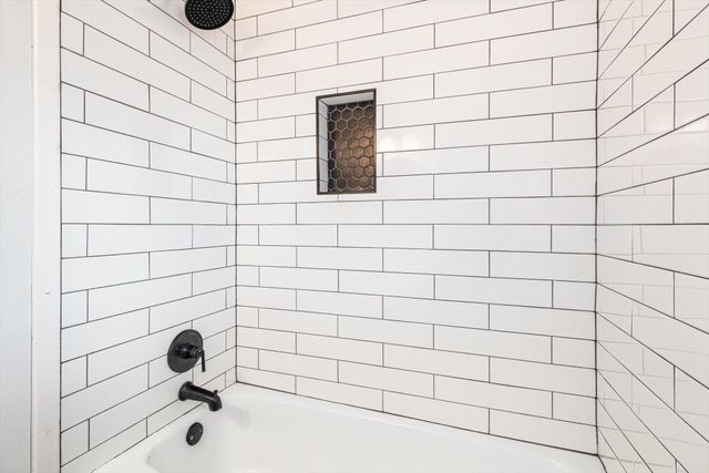 416 Southern Oaks Drive, Lake Jackson, TX 77566