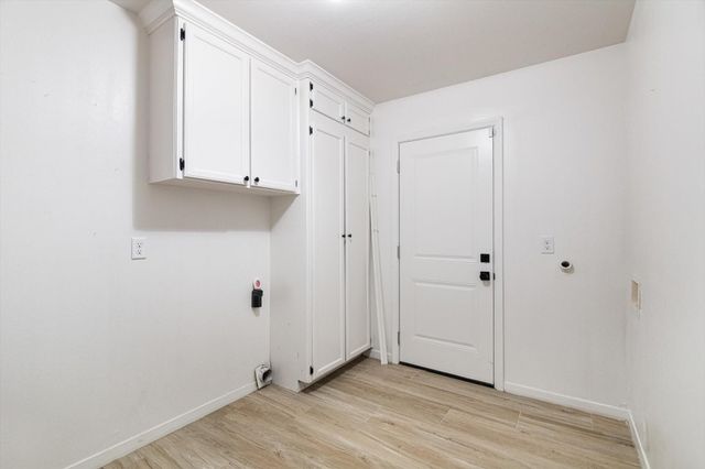 416 Southern Oaks Drive, Lake Jackson, TX 77566