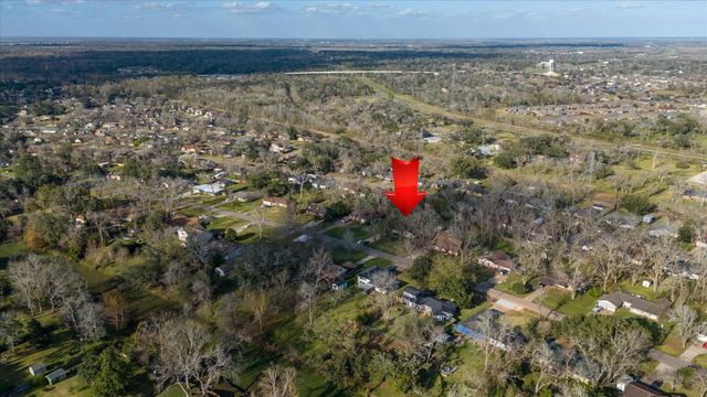 416 Southern Oaks Drive, Lake Jackson, TX 77566