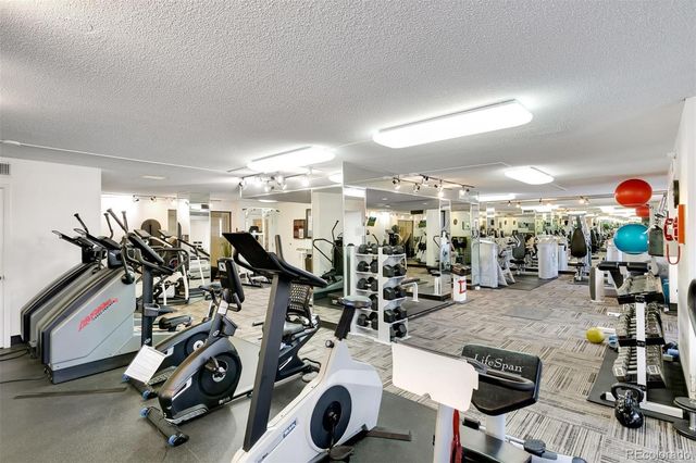 1020 15th Street 19M, Denver, CO 80202
