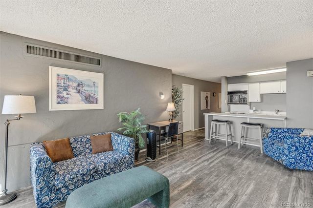 1020 15th Street 19M, Denver, CO 80202