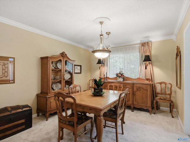 2102 Woodmore Drive SE, Huntsville, AL 35803